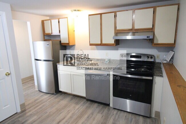 Building Photo - 28 Ivy Ln