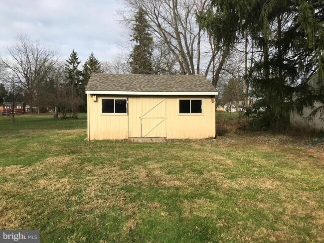 Building Photo - 255 8th Ave