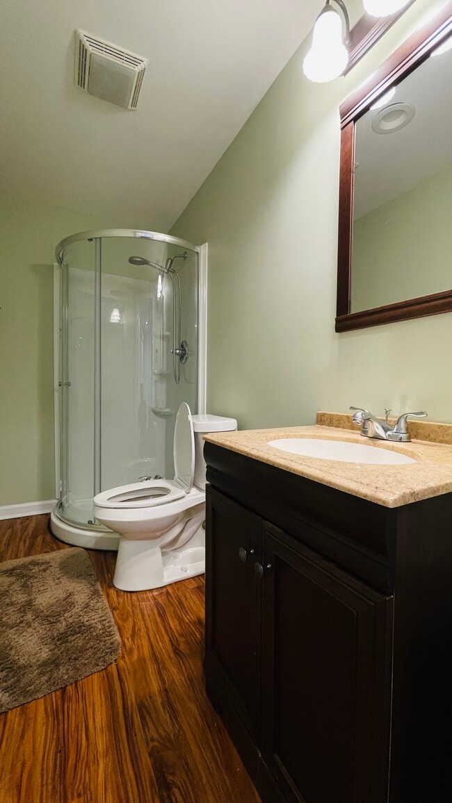 Building Photo - 16300 Brookfield View Ct