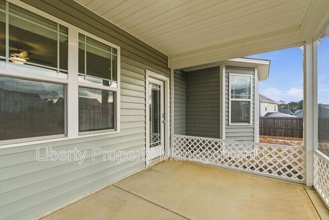 Building Photo - 588 Angel Oak Dr