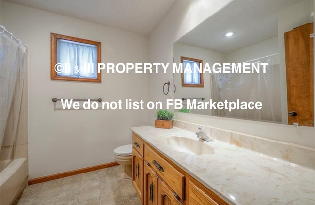 Building Photo - 1101 Jeff Cir