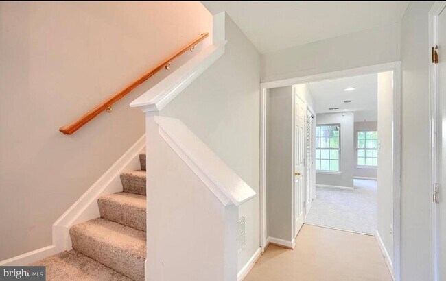 Building Photo - 9863 Decatur Rd