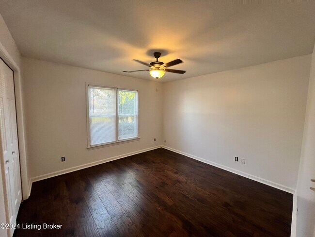 Building Photo - 10430 Going Ct