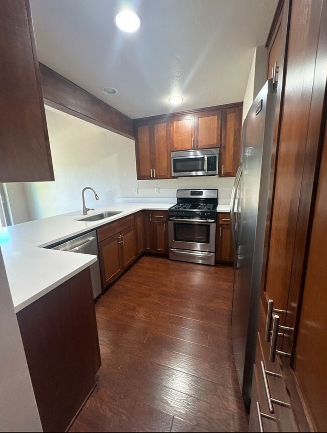 Building Photo - Beautiful 3bd/2bath home