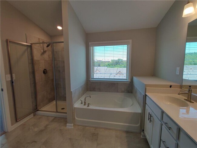 Building Photo - 1341 Endicott Ct