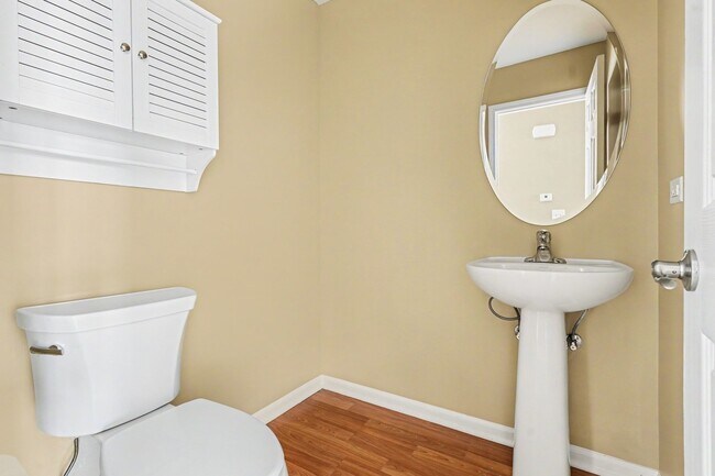 Building Photo - 24617 Patriot Square Dr S