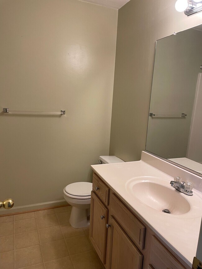 Building Photo - 2337 Bizzone Cir