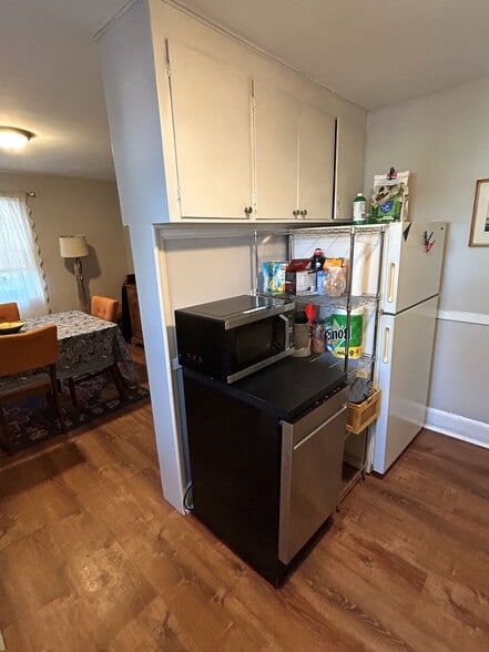 kitchen - 121 Maple St