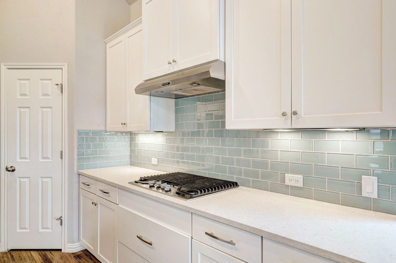 Building Photo - 213 Mindy Way