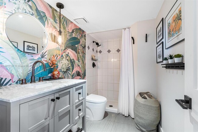 Building Photo - 780 NE 69th St