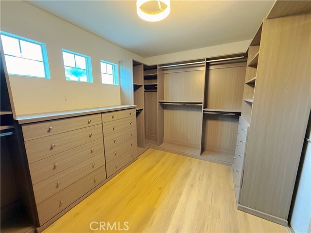 Building Photo - 5 Roadrunner Ct