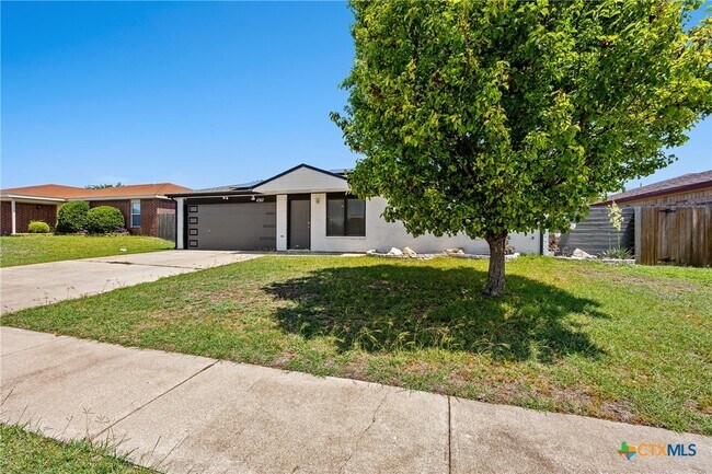 Building Photo - 4307 Stallion Dr