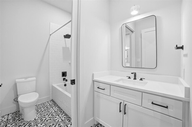 Building Photo - 23937 Oscar Rd