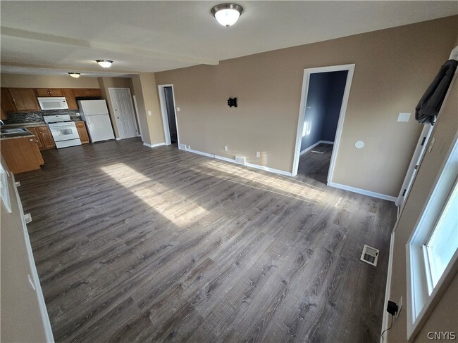 Building Photo - 2802 Lemoyne Ave