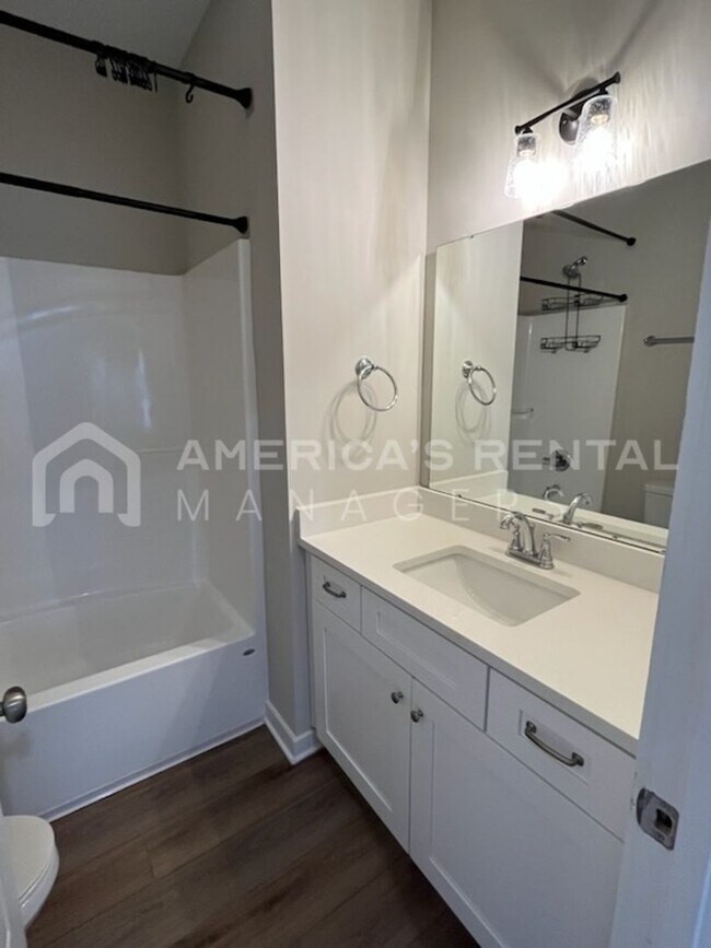 Building Photo - Home for Rent in Bay Minette, AL!! View with 48 Hours Notice!