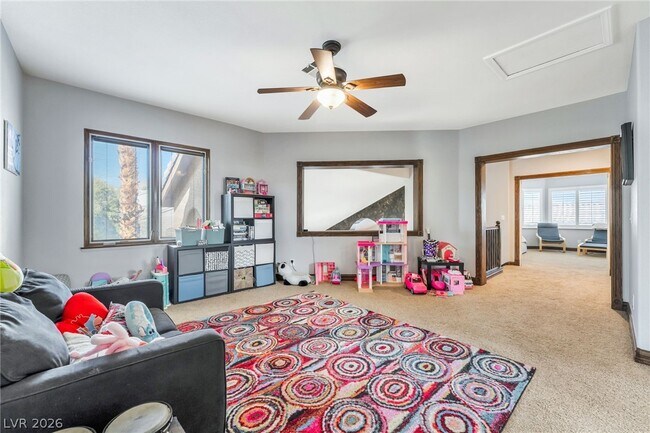 Building Photo - 9248 Evergreen Canyon Dr