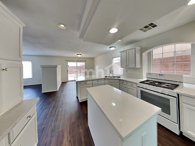 Building Photo - 7592 Mermaid Song Ct