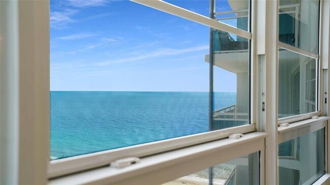 Building Photo - 3430 Galt Ocean Dr