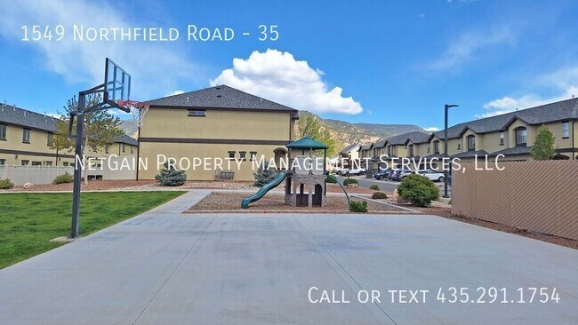 Building Photo - 1549 Northfield Rd