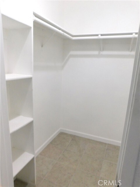 Building Photo - 8260 Viburnum Ave