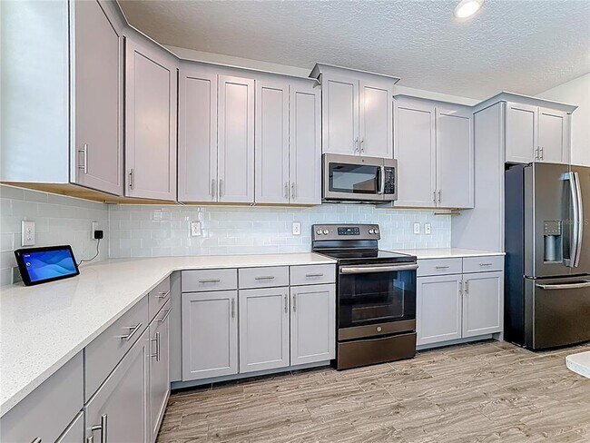 Building Photo - 11939 Satire St