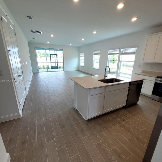 Building Photo - 4155 Acoma Dr