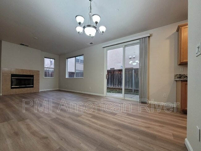 Building Photo - 8143 Crystal Walk Cir