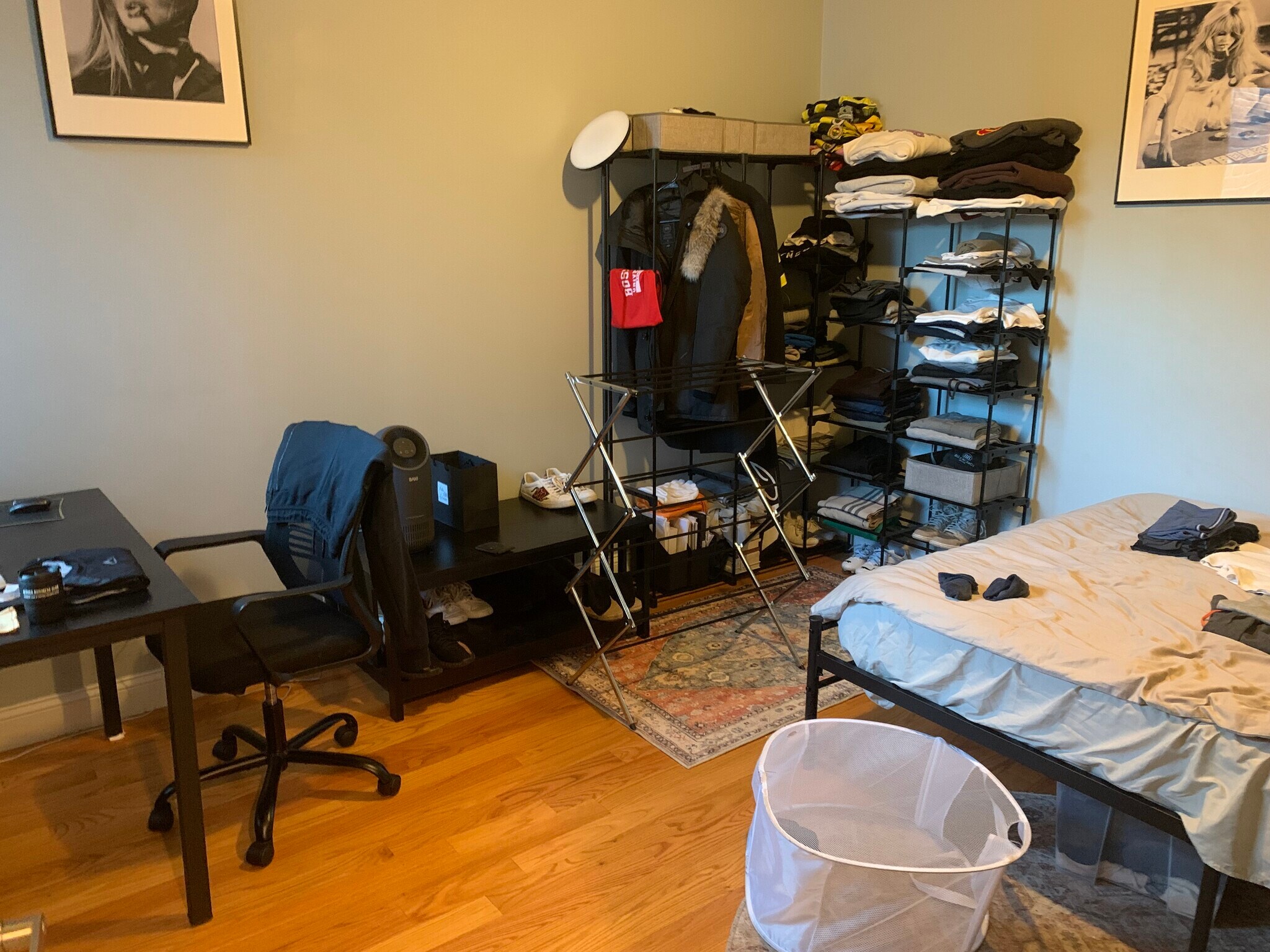 Building Photo - 186 Kelton St