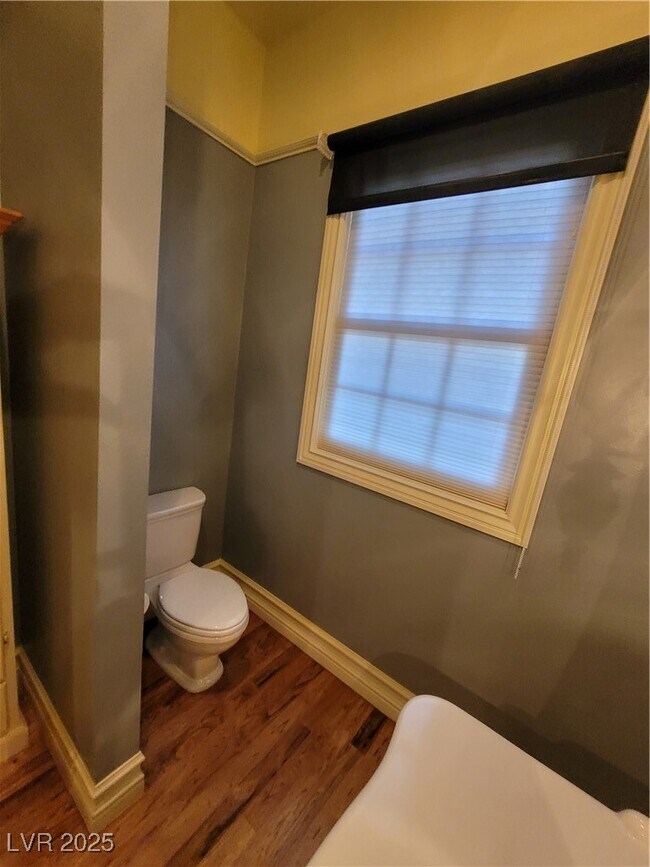 Building Photo - 5110 N Valadez St