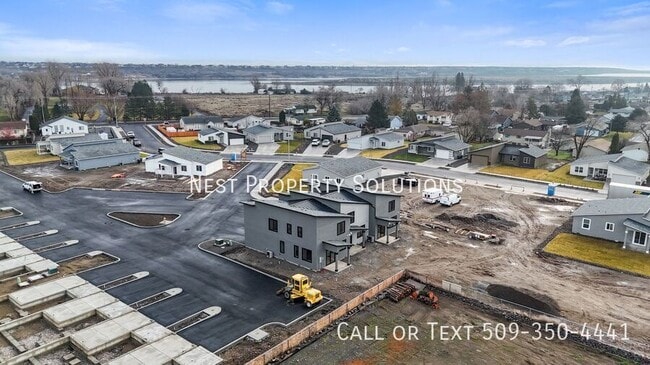 Building Photo - 601 S Dorsing St