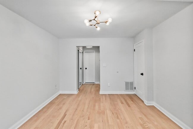 Building Photo - 766 Spinnaker Ct