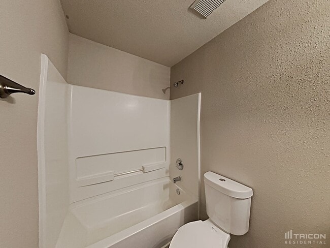Building Photo - 815 Skywatch Ln