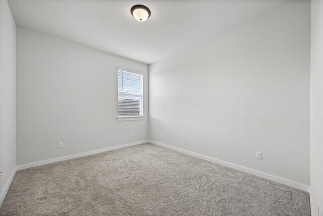 Building Photo - 12702 Autumn Bird Trce