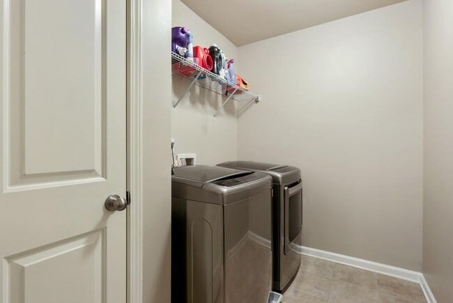 Laundry Room - 67 Creighton Ln