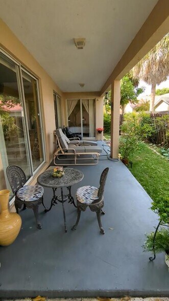 Building Photo - 1481 SW 105th Ave