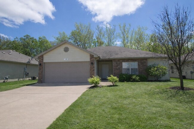 Building Photo - 1424 Bodie Dr