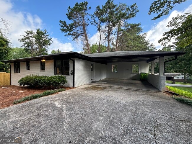 Building Photo - 3340 Brenda Ln