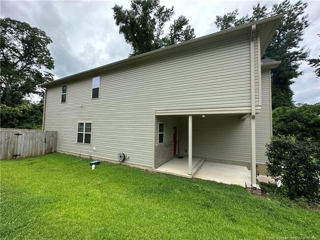 Building Photo - 919 Carolina Ave