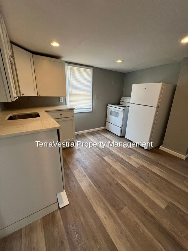 Building Photo - Single family home in Millville! Eligible for $500 Security Deposit.