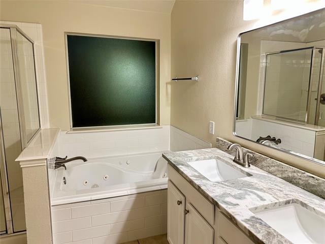 Building Photo - 8308 Clear Bay