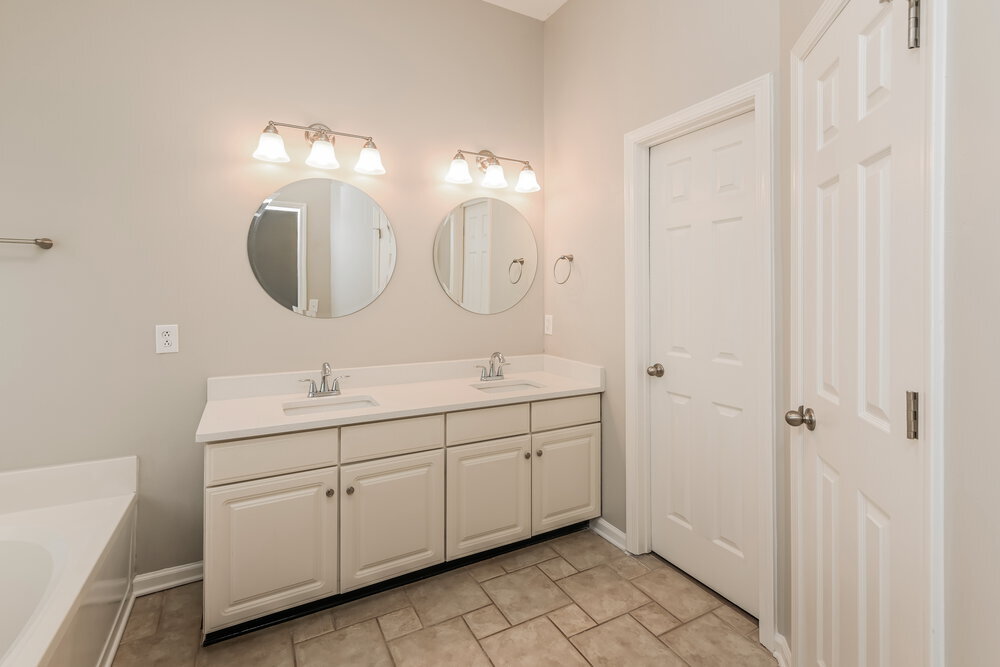 Building Photo - 3913 Leghorn Ct