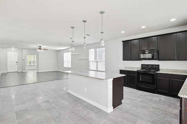 Building Photo - 9205 Benevolent Ct