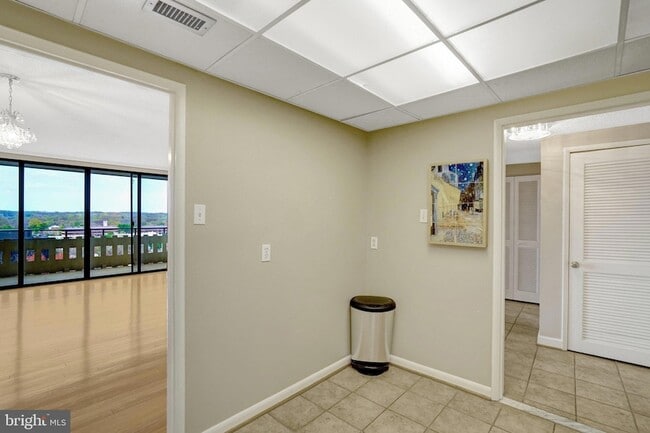 Building Photo - 6301 Stevenson Ave