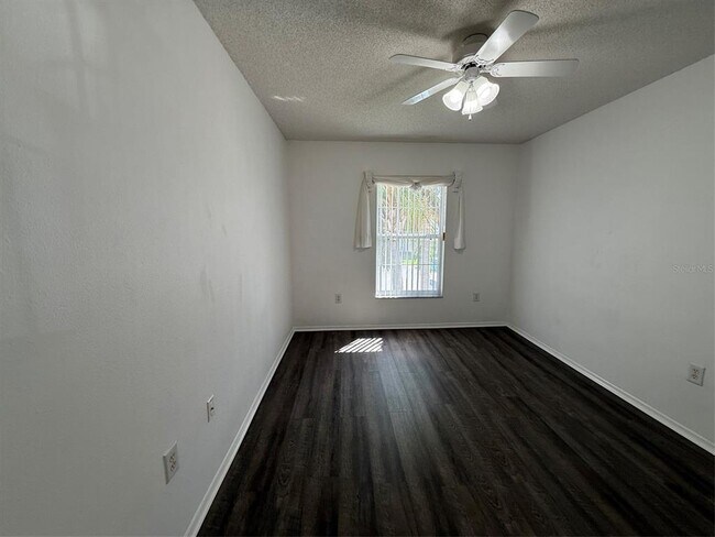 Building Photo - 13348 Fairway Glen Dr