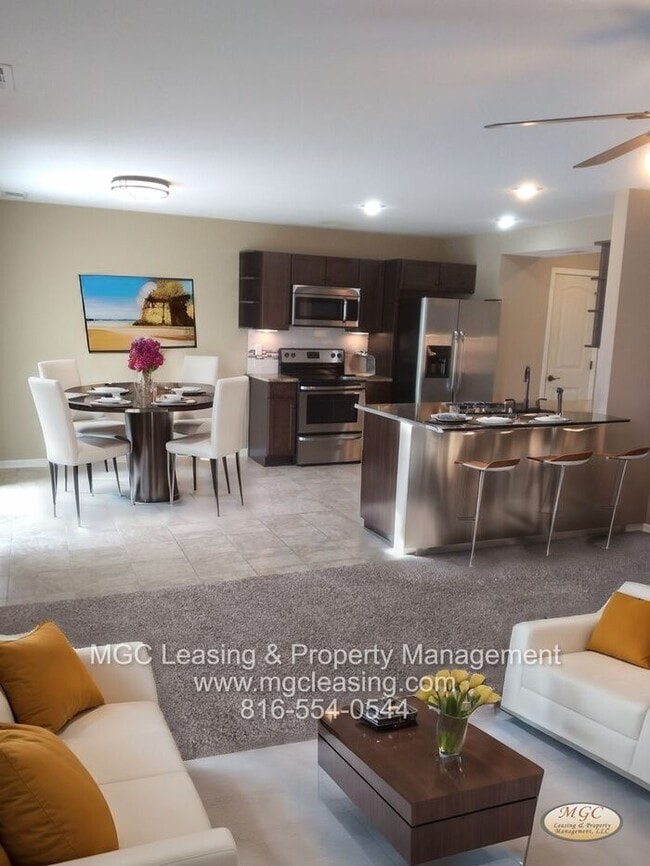 Primary Photo - 3 Bedroom Townhome with 2-car Garage - Nor...