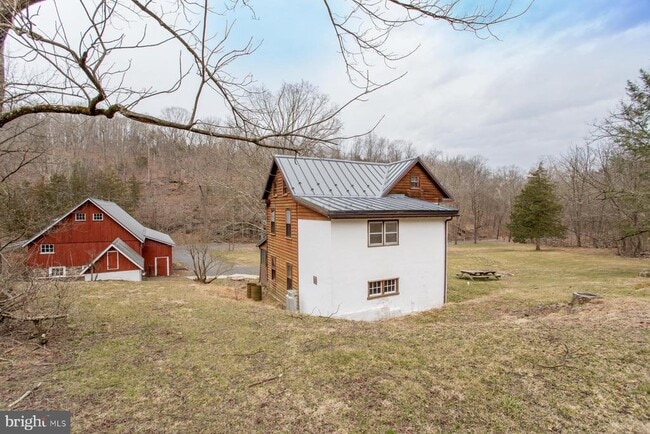 Building Photo - 120 Tabor Rd