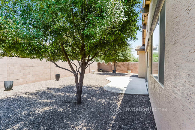 Building Photo - 2690 E Narrowleaf Dr