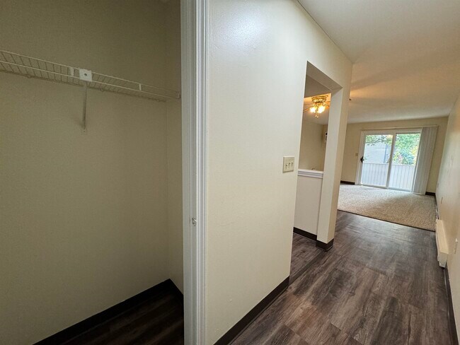 Building Photo - 131 Eastern Ave