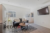 Building Photo - ~1 Month FREE~ Gorgeous One Bedroom with M...