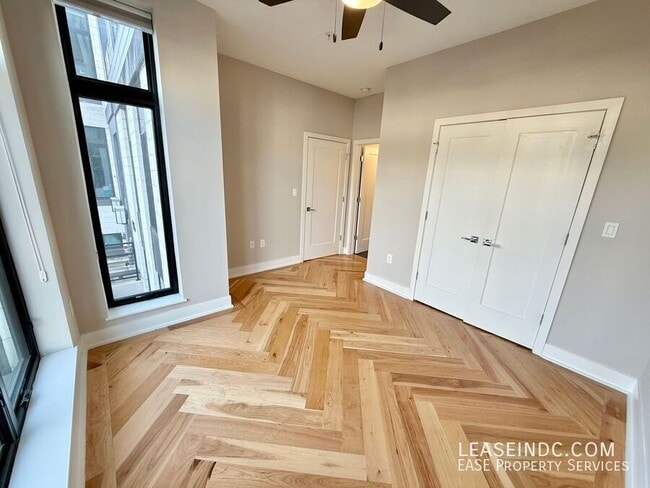 Building Photo - 1345 K St SE